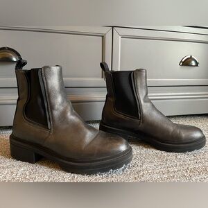 🚀 Rocket Dog Metallic Black Boots 🚀